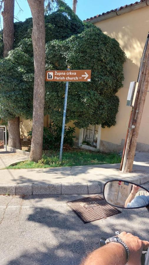 Apartman Kristina And Free Parking Mali Lošinj Exteriér fotografie